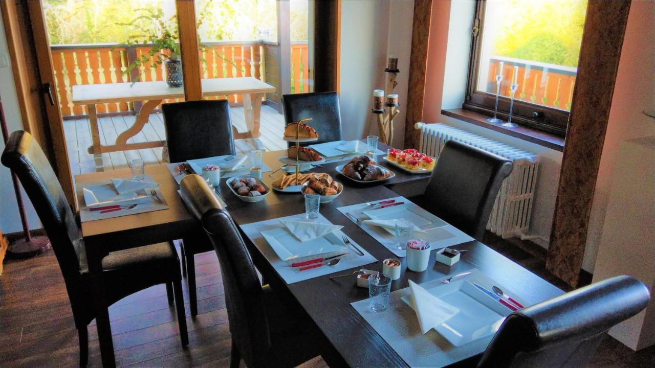 Domaine De L'Olifant Bed & Breakfast Champanges Dış mekan fotoğraf