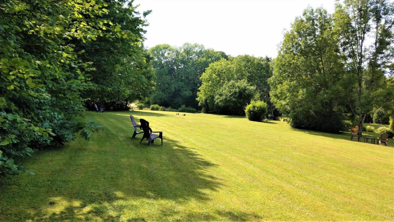 Domaine De L'Olifant Bed & Breakfast Champanges Dış mekan fotoğraf