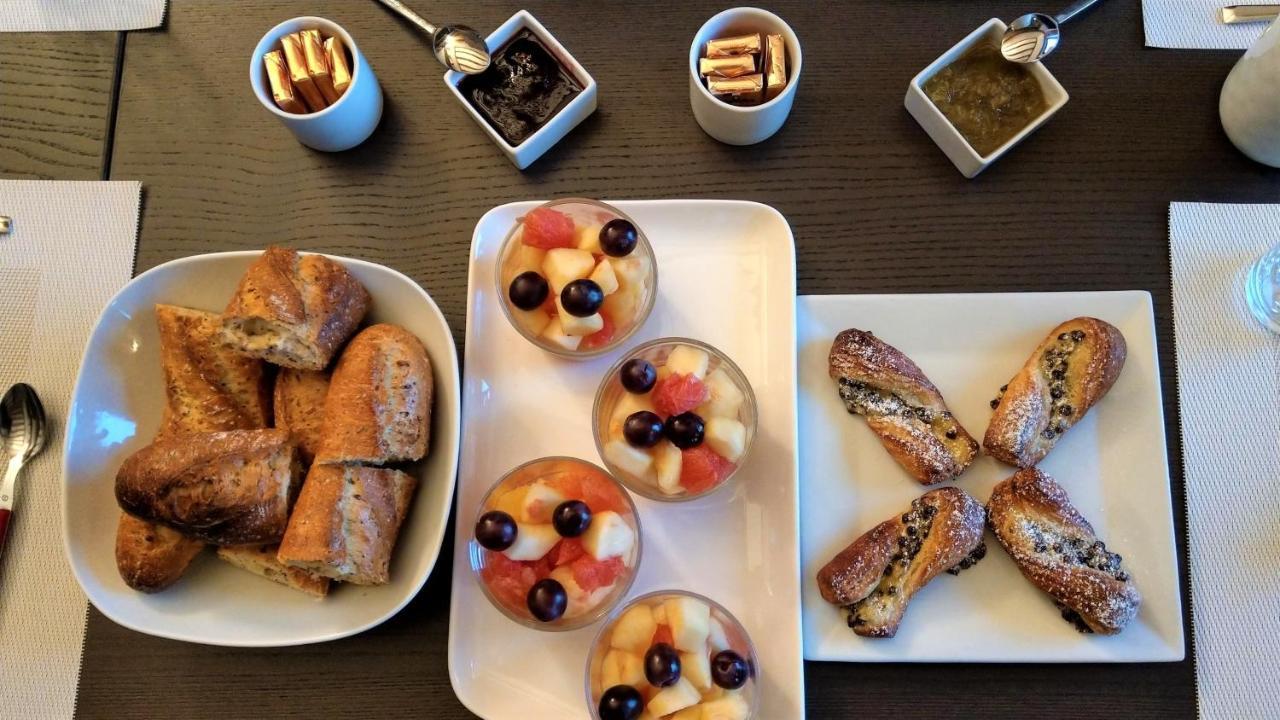 Domaine De L'Olifant Bed & Breakfast Champanges Dış mekan fotoğraf