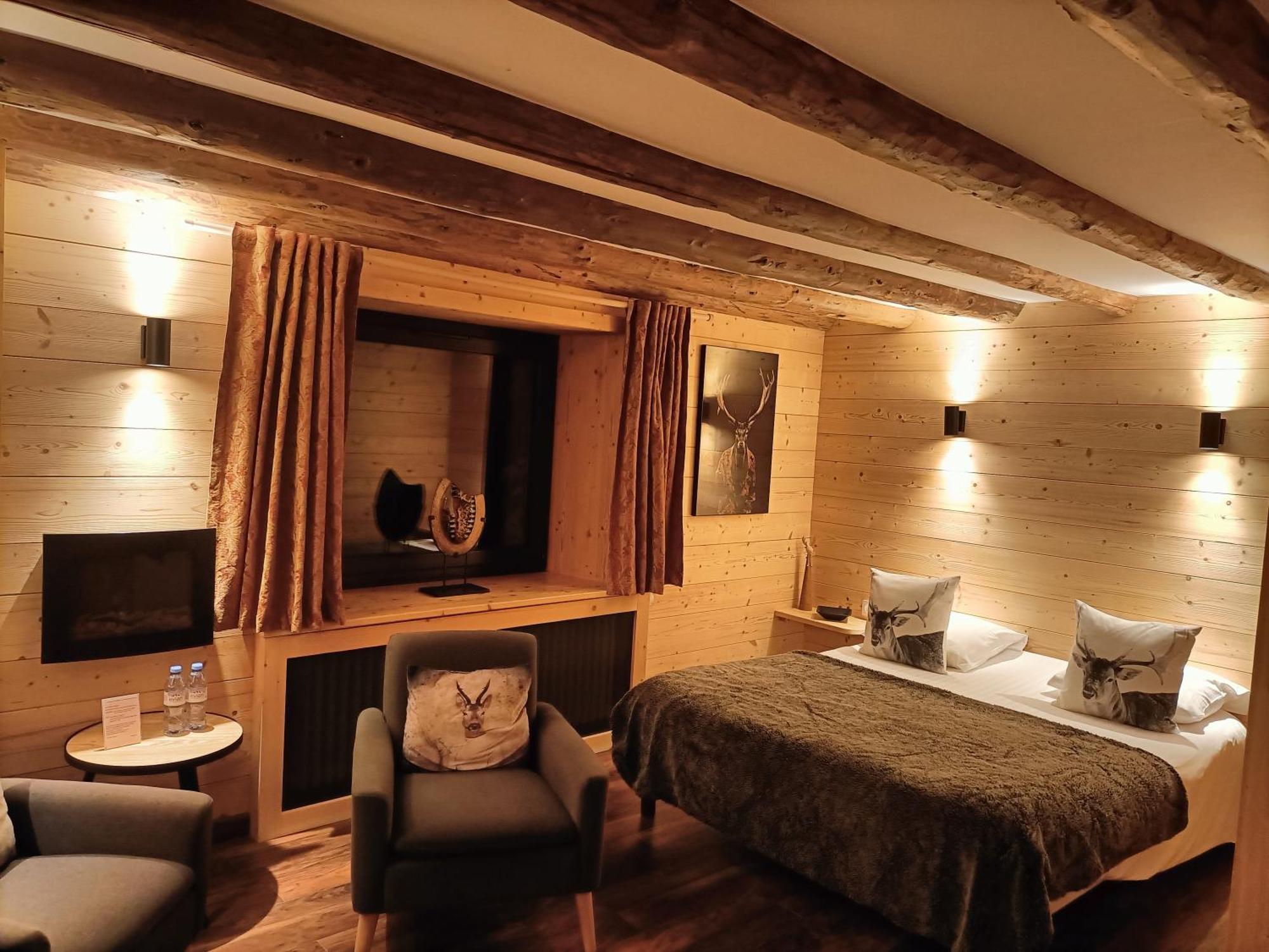 Domaine De L'Olifant Bed & Breakfast Champanges Dış mekan fotoğraf
