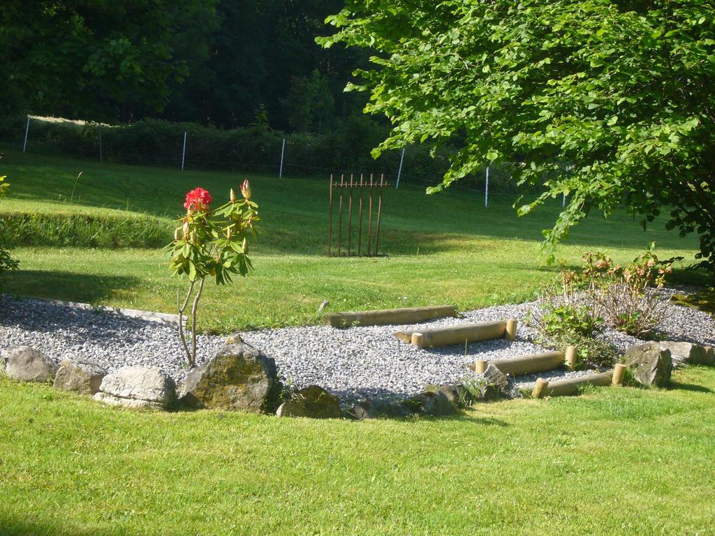 Domaine De L'Olifant Bed & Breakfast Champanges Dış mekan fotoğraf