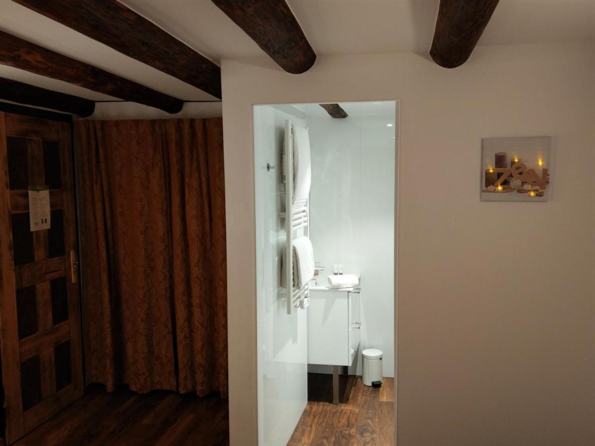 Domaine De L'Olifant Bed & Breakfast Champanges Dış mekan fotoğraf